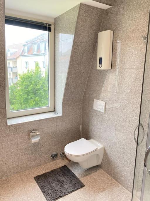 באמברג Cozy, Neu, Modern Apartment מראה חיצוני תמונה
